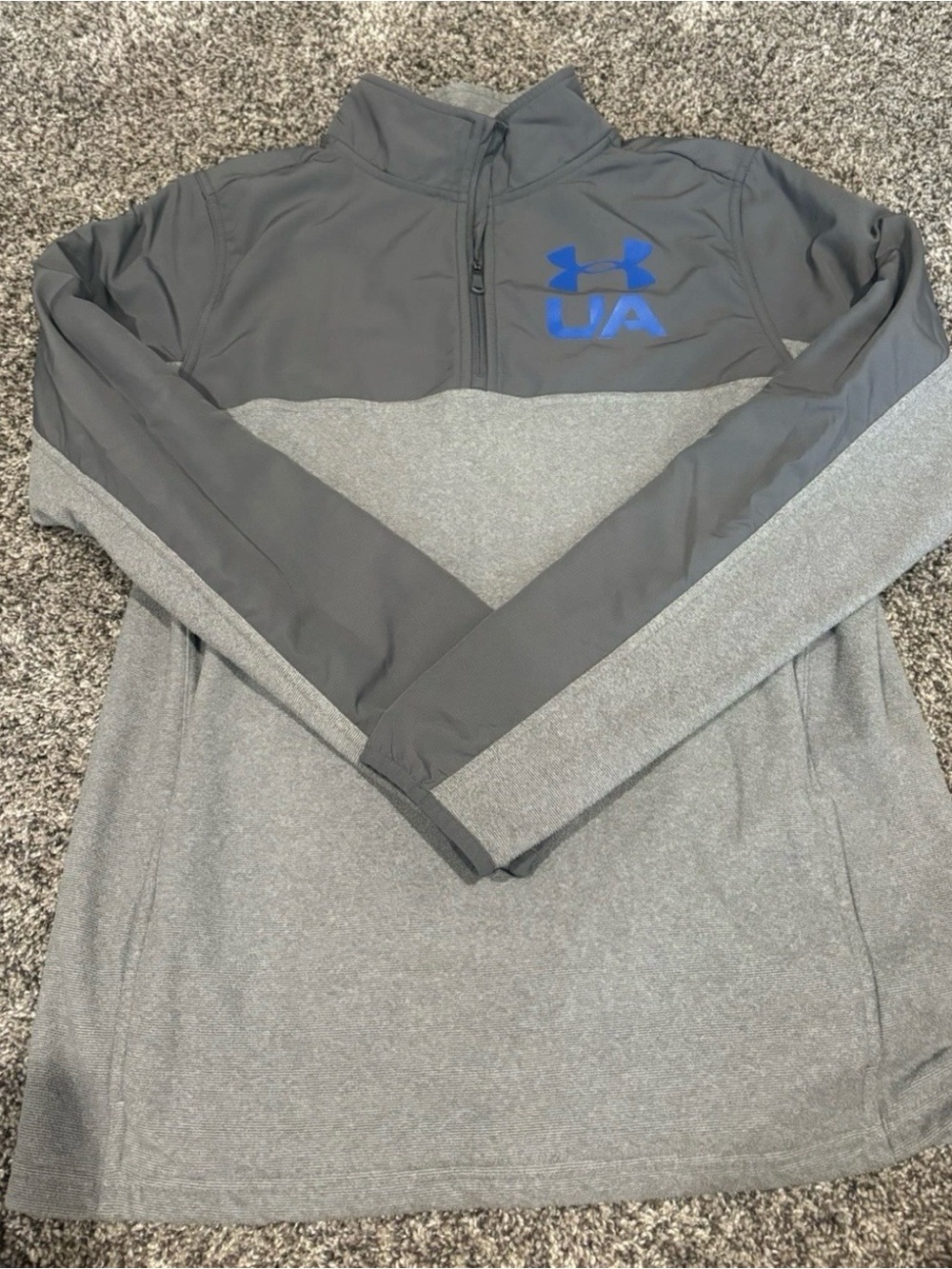 Under Armour 1/4 zip Pullover Youth XL
